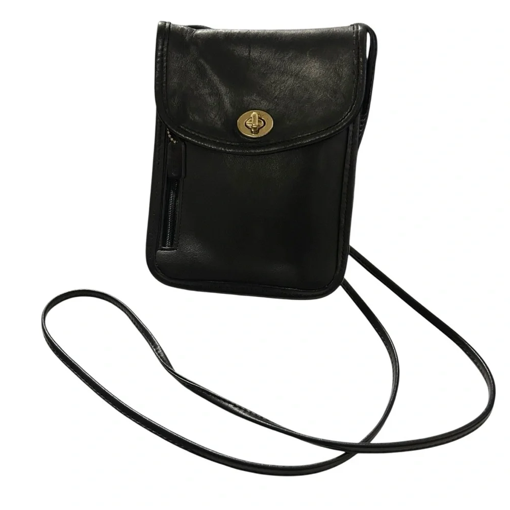 Vintage Coach Tourist Pouch Passport Hipster Crossbody #6908 – Black Leather